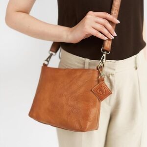 Authentic Berliner Leather Bag | NWT Retro Chic Crossbody Vintage Brown